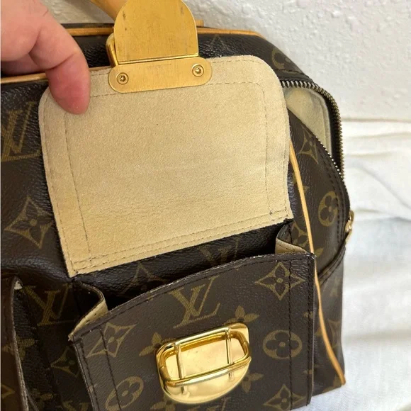 Louis Vuitton Manhattan excellent used condition below appraisal for quick sale - Picture 11 of 13